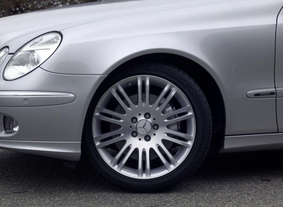  Mercedes-Benz E-Class 2002 года  (фото 67 из 448)